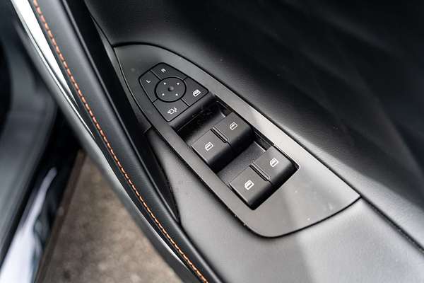 2025 MG HS Hybrid+ Essence AS33H