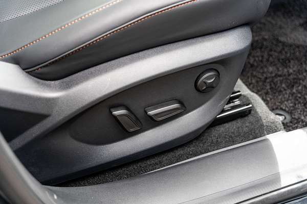 2025 MG HS Hybrid+ Essence AS33H