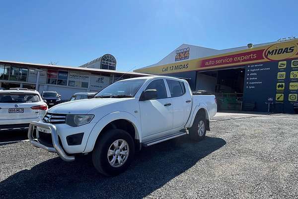 2013 Mitsubishi Triton GLX MN 4X4