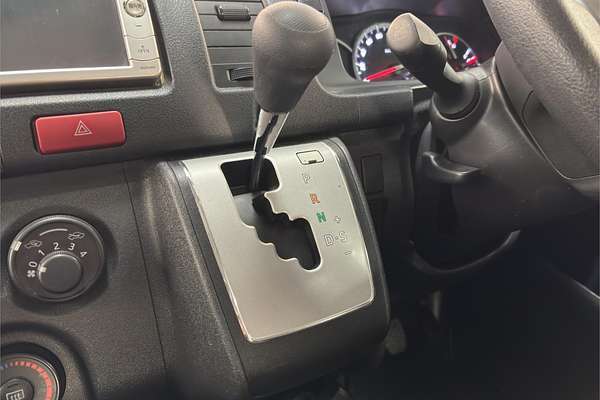 2018 Toyota Hiace DX