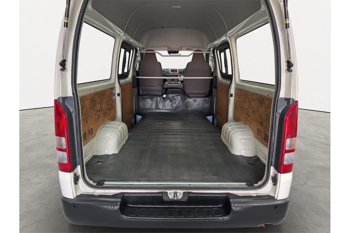 2018 Toyota Hiace DX