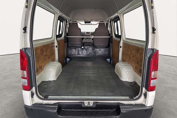 2018 Toyota Hiace DX