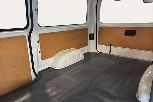 2018 Toyota Hiace Long DX 4WD