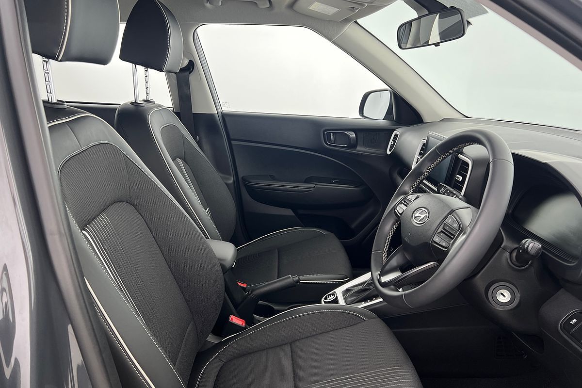 2023 Hyundai Venue Active QX.V5