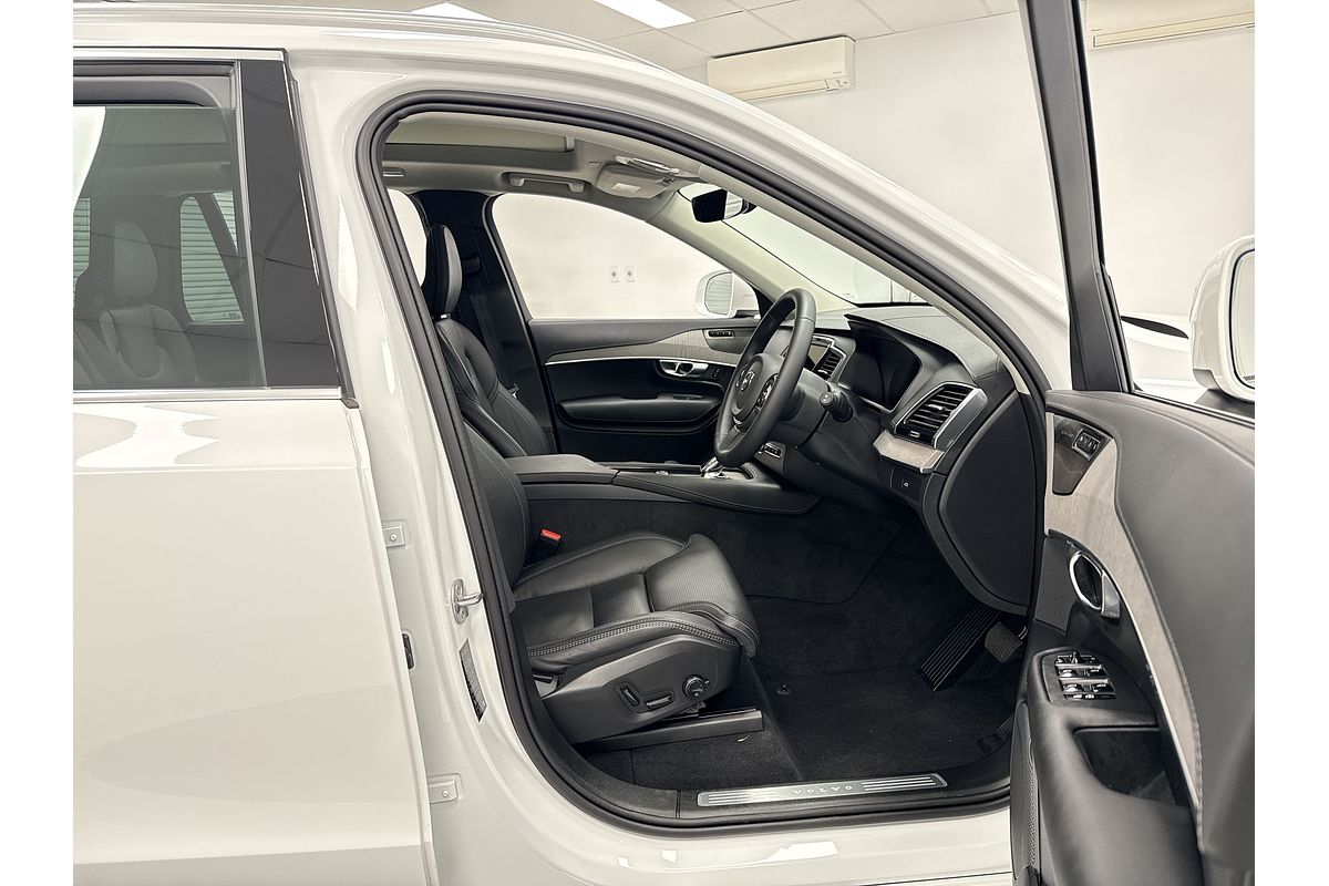 2024 Volvo XC90 Ultimate B6 Bright