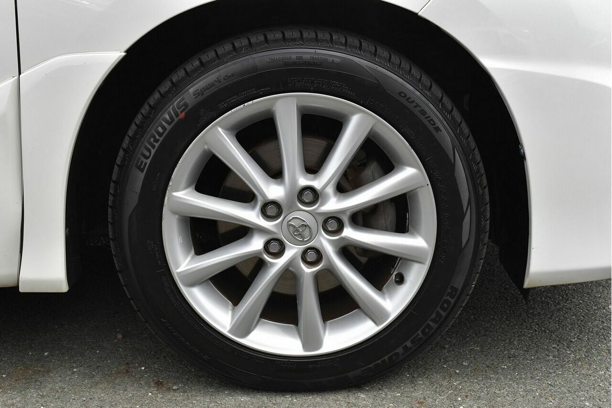2010 Toyota Estima G