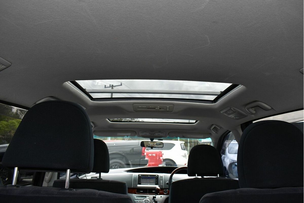 2010 Toyota Estima G