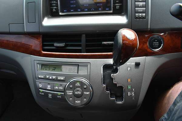2010 Toyota Estima G