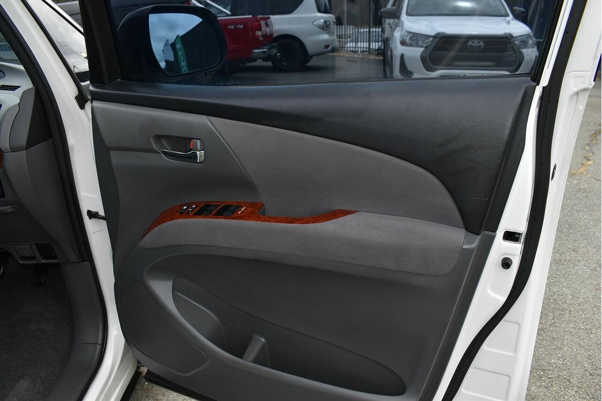 2010 Toyota Estima G