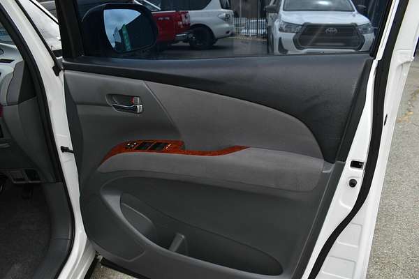 2010 Toyota Estima G