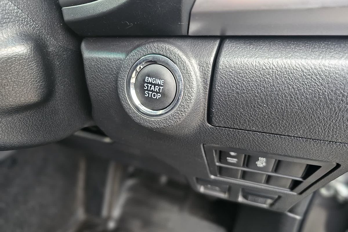2018 Toyota Hilux SR5 GUN126R 4X4
