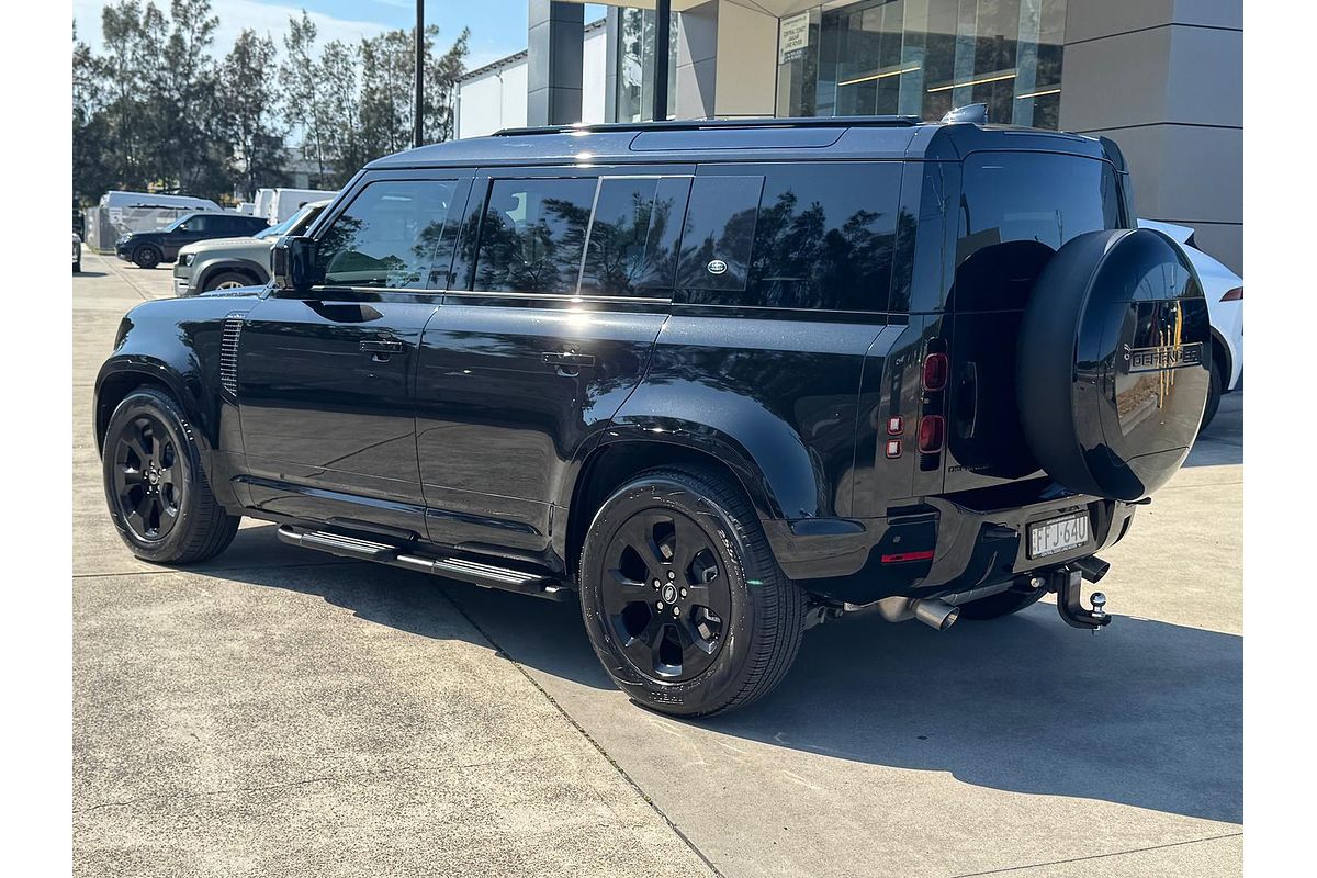 2023 Land Rover Defender 110 P400 X-Dynamic SE L663