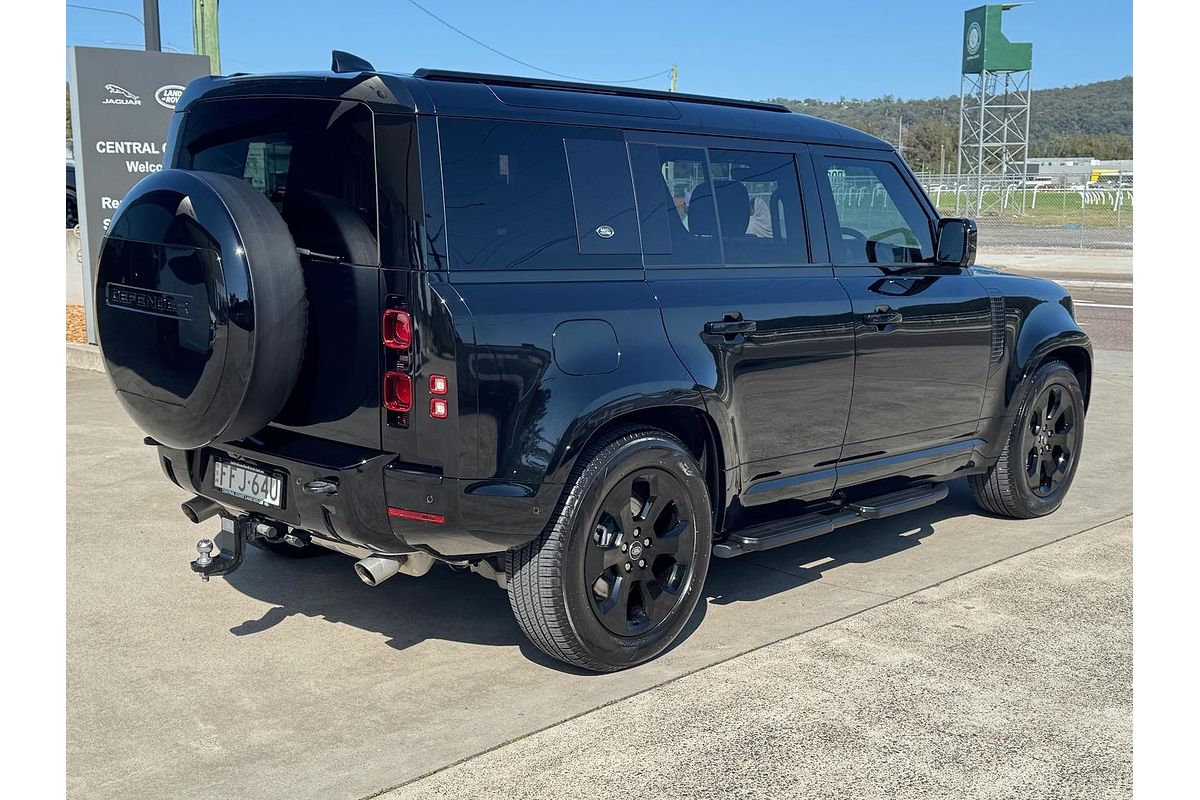 2023 Land Rover Defender 110 P400 X-Dynamic SE L663