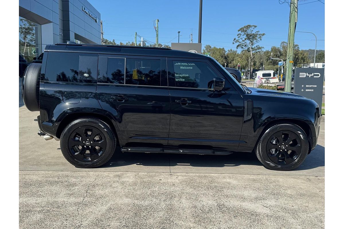 2023 Land Rover Defender 110 P400 X-Dynamic SE L663