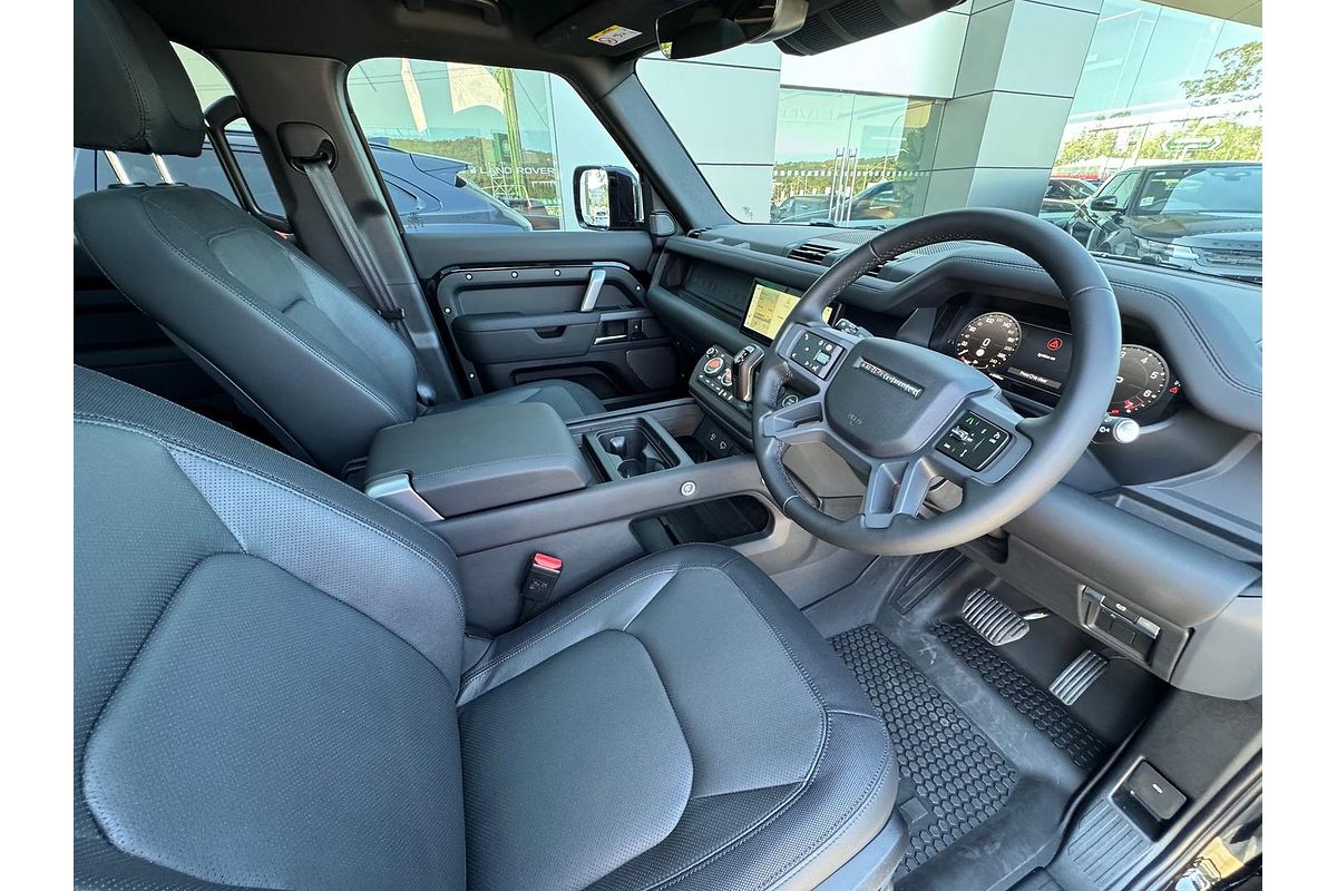 2023 Land Rover Defender 110 P400 X-Dynamic SE L663