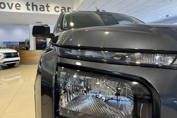 2025 Mitsubishi Triton GLX-R MV 4X4