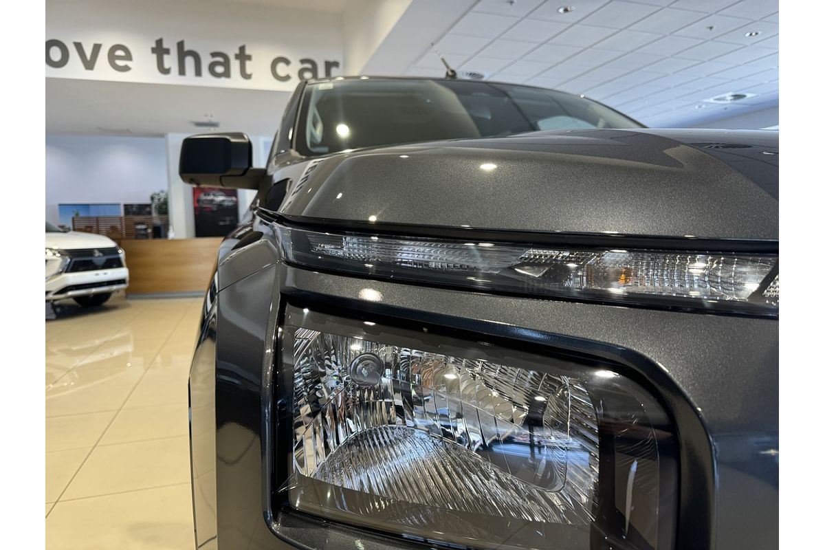 2025 Mitsubishi Triton GLX-R MV 4X4