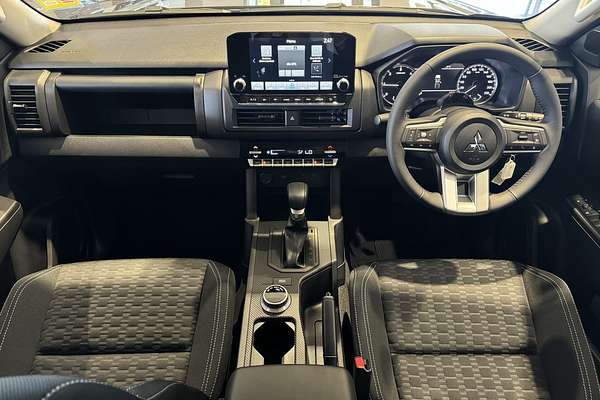 2025 Mitsubishi Triton GLX-R MV 4X4