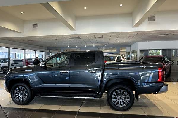 2025 Mitsubishi Triton GLS MV 4X4