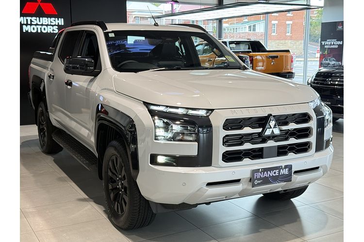 2025 Mitsubishi Triton GSR MV 4X4