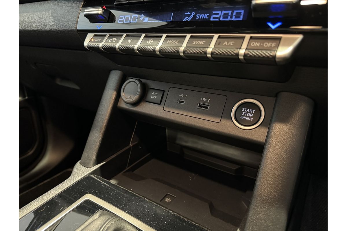 2025 Mitsubishi Triton GSR MV