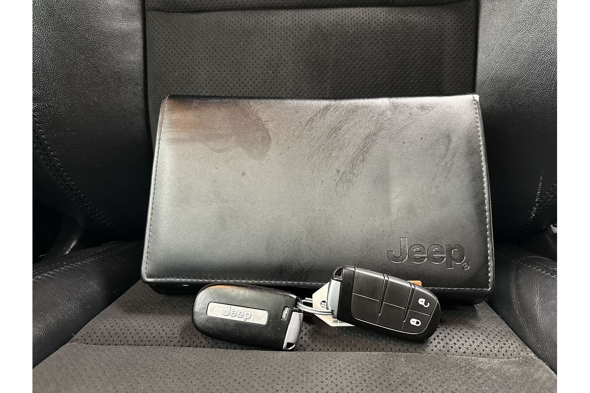 2020 Jeep Grand Cherokee Night Eagle WK