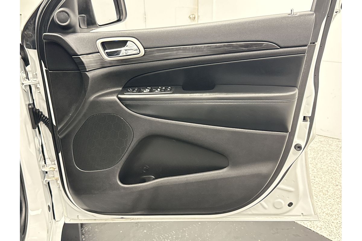 2020 Jeep Grand Cherokee Night Eagle WK