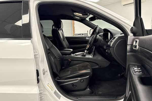 2020 Jeep Grand Cherokee Night Eagle WK