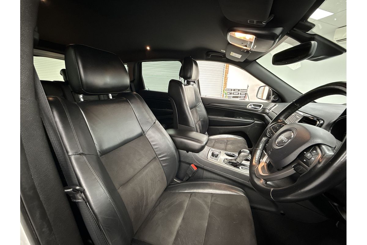 2020 Jeep Grand Cherokee Night Eagle WK