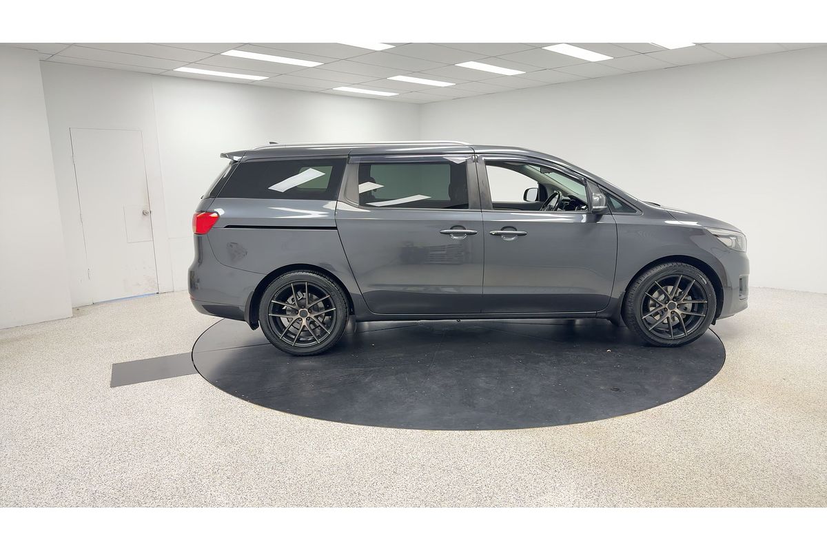 2017 Kia Carnival Si YP