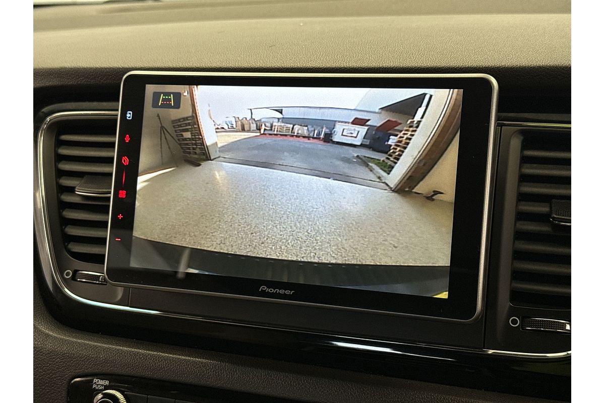 2017 Kia Carnival Si YP