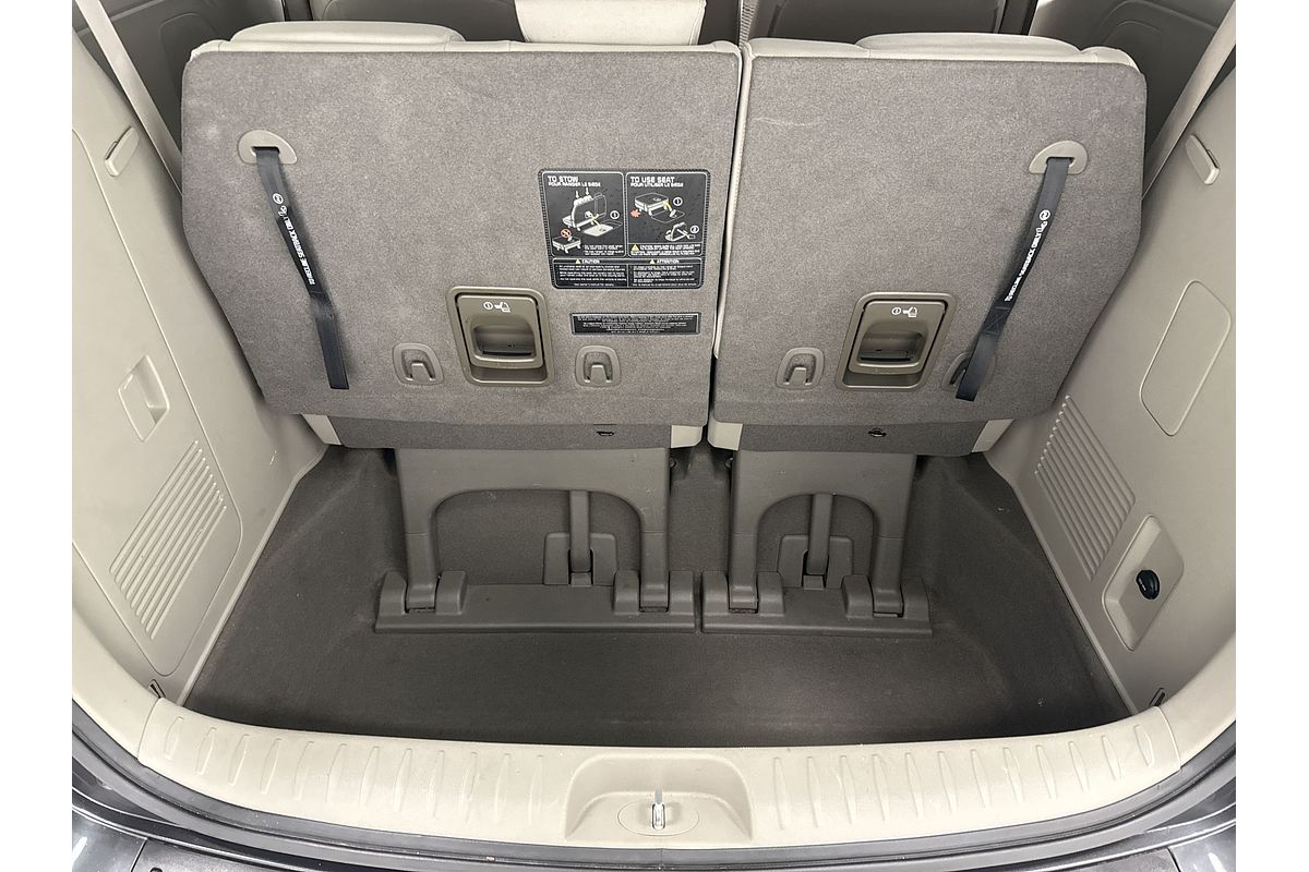 2017 Kia Carnival Si YP
