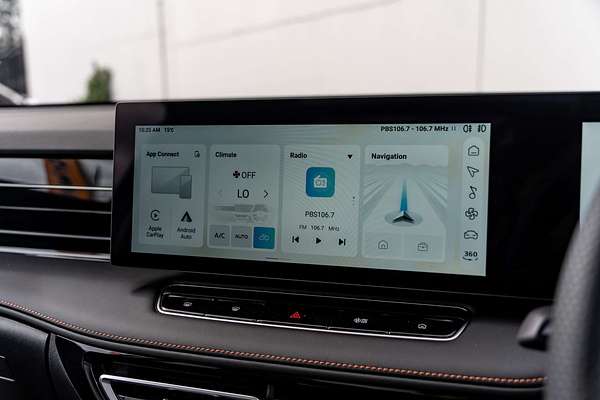 2025 MG HS Super Hybrid Essence AS33P