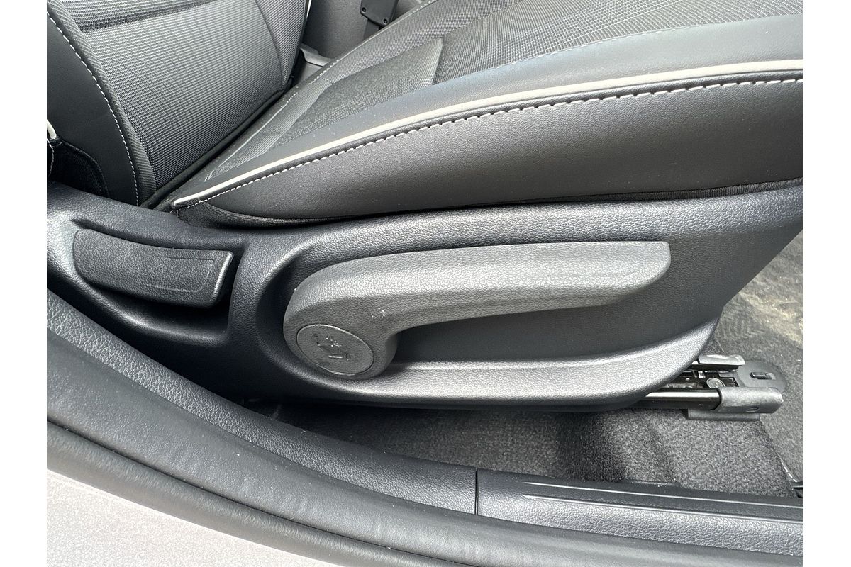 2025 Hyundai Venue Active QX.V5