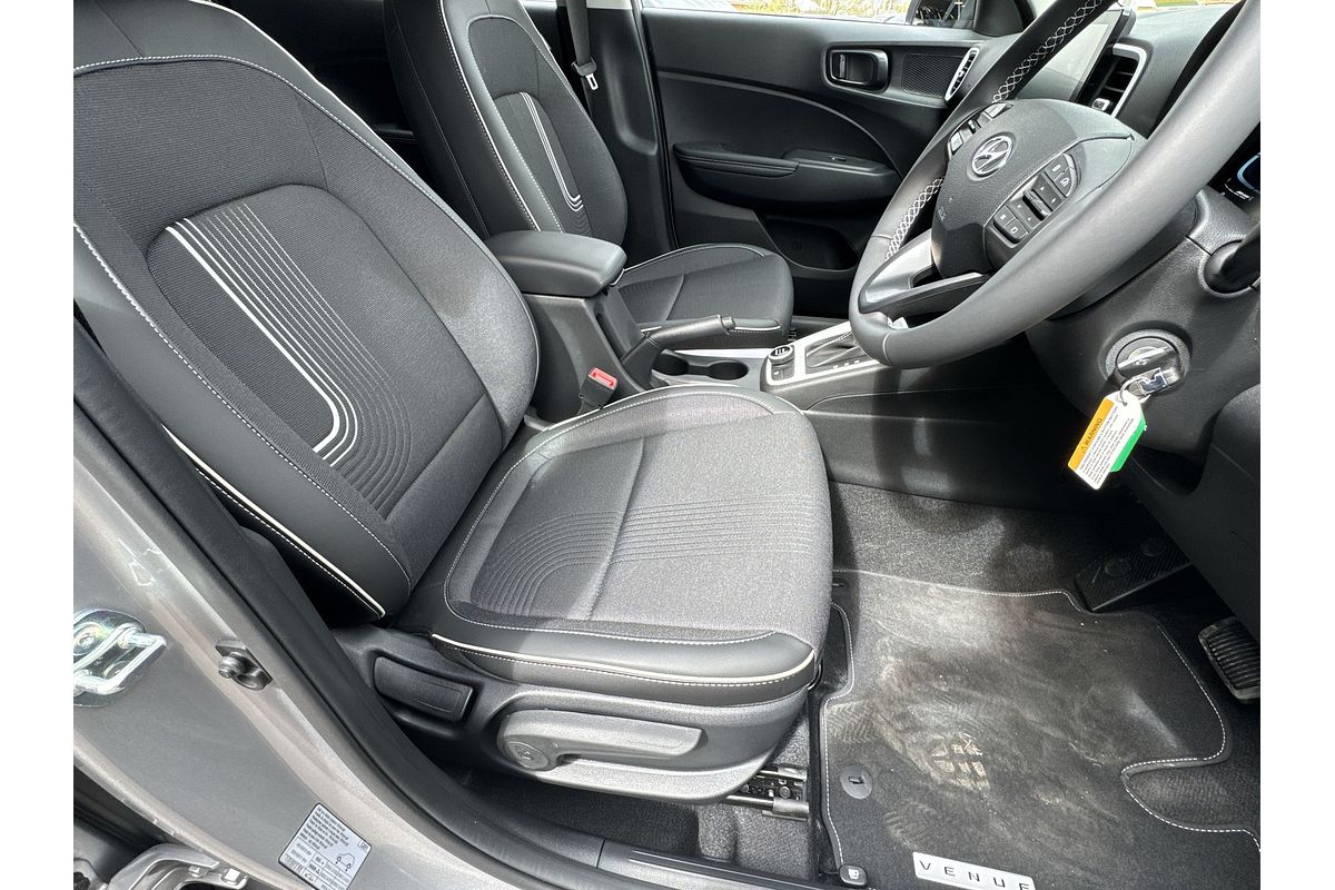 2025 Hyundai Venue Active QX.V5
