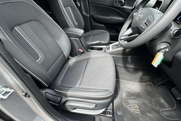 2025 Hyundai Venue Active QX.V5