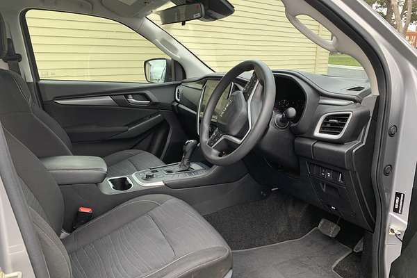 2022 Isuzu MU-X LS-M