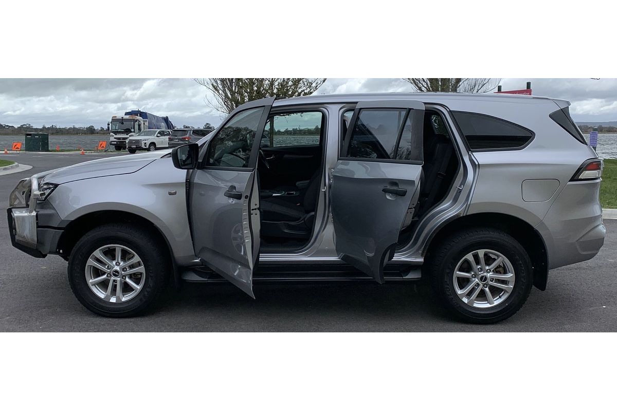 2022 Isuzu MU-X LS-M