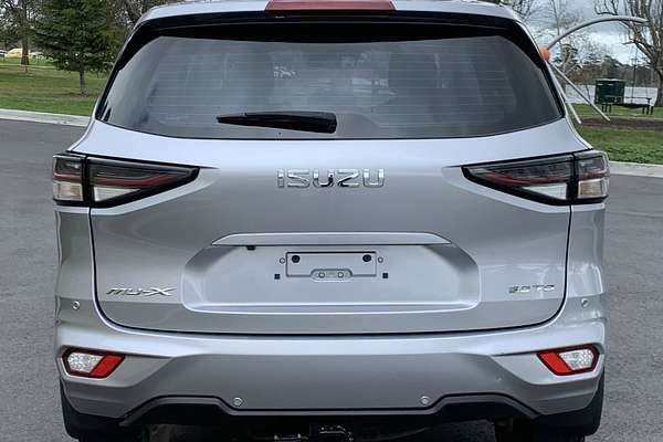2022 Isuzu MU-X LS-M