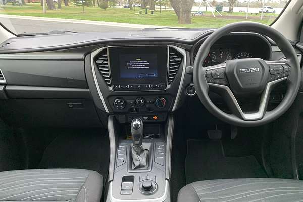 2022 Isuzu MU-X LS-M