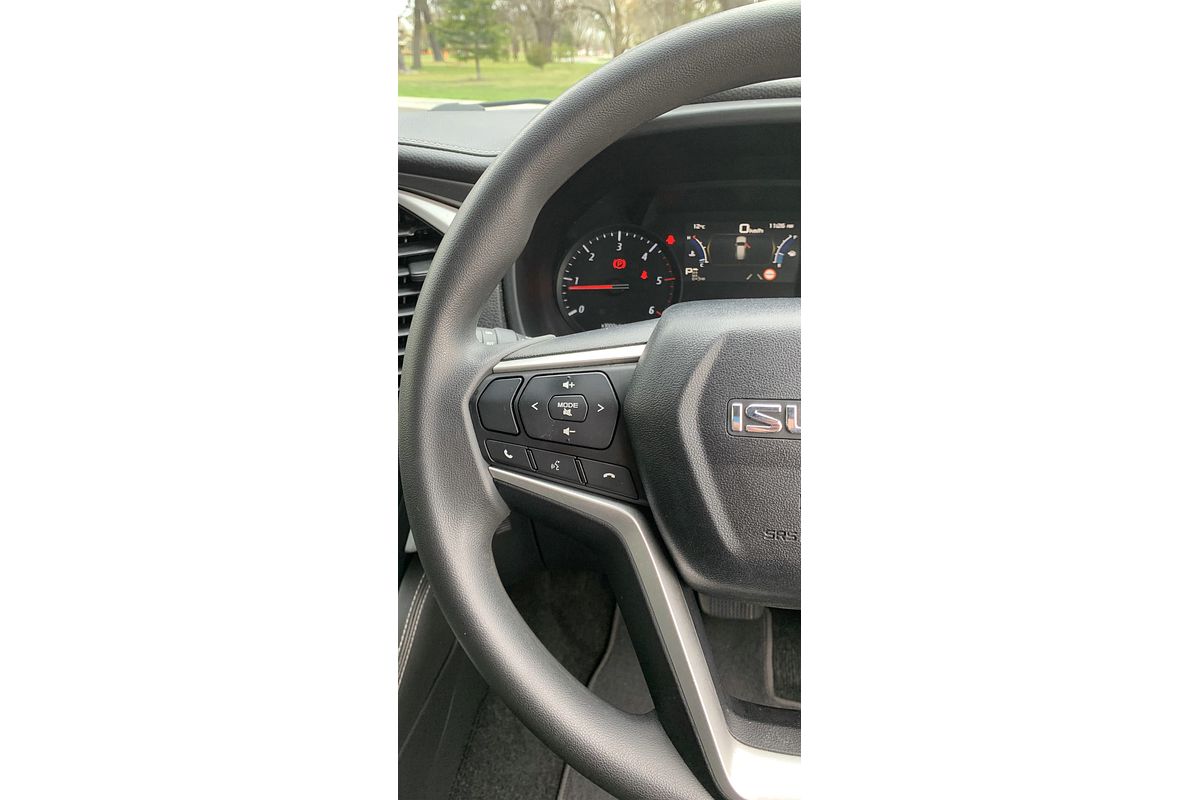 2022 Isuzu MU-X LS-M