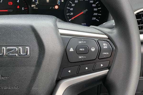 2022 Isuzu MU-X LS-M