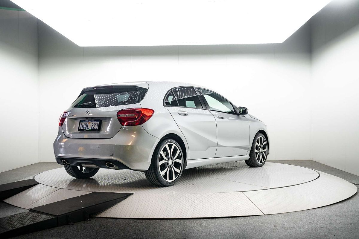 2015 Mercedes-Benz A-Class A200 W176