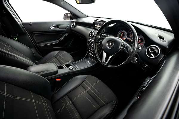 2015 Mercedes-Benz A-Class A200 W176