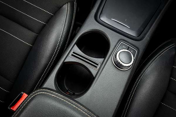 2015 Mercedes-Benz A-Class A200 W176