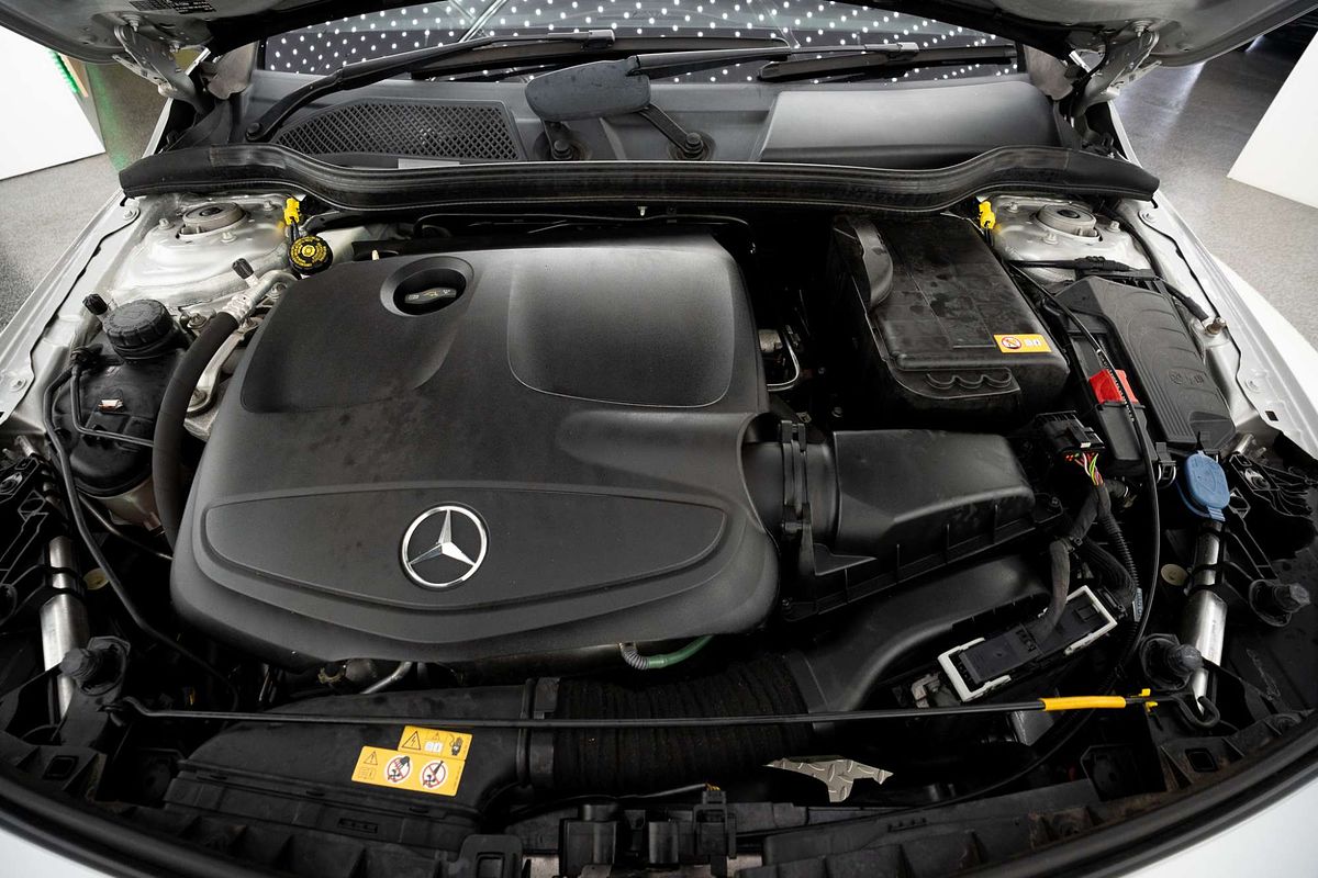 2015 Mercedes-Benz A-Class A200 W176