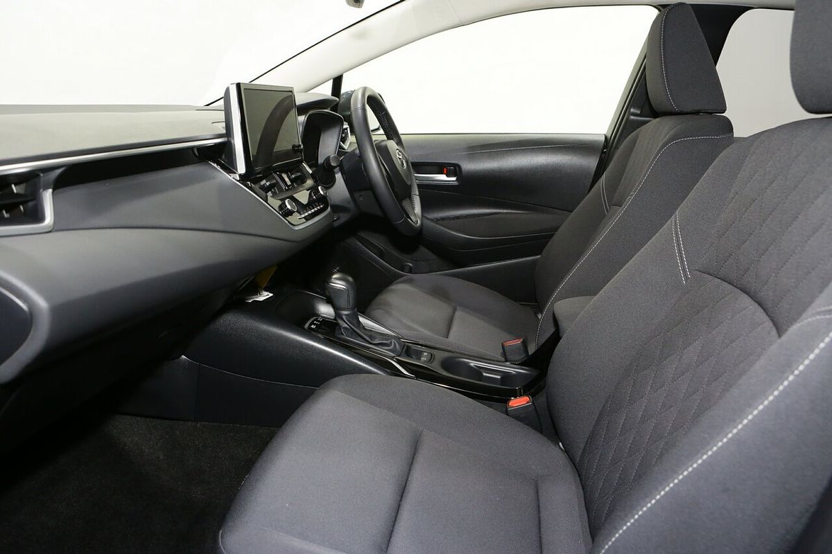 2022 Toyota Corolla SX Hybrid ZWE211R