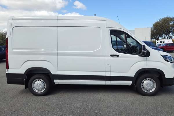 2025 LDV Deliver 9   MWB Mid Roof