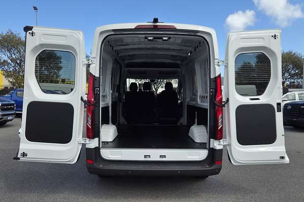 2025 LDV Deliver 9   MWB Mid Roof