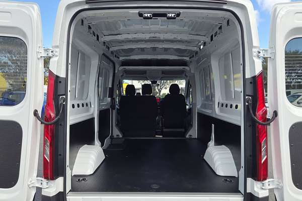 2025 LDV Deliver 9   MWB Mid Roof